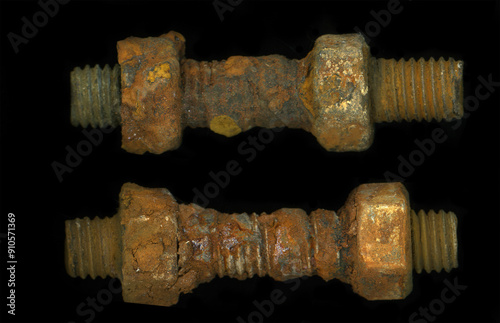 Oxidized screws photo