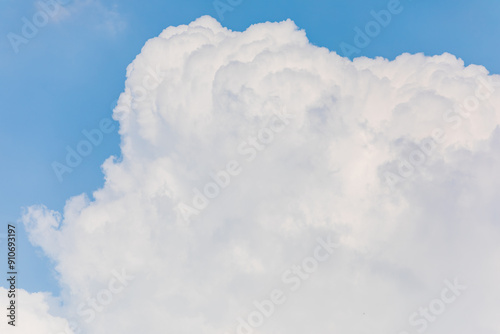 Blue sky on a sunny day. white cumulus clouds