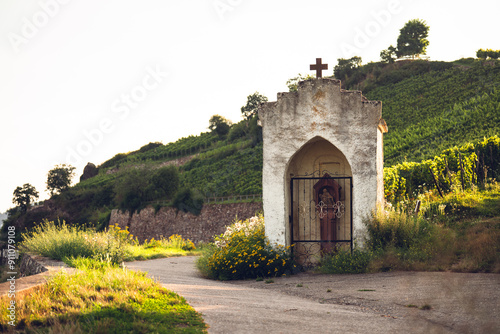 Obraz na płótnie Heiligenhäuschen in Rüdesheim am Hellpfadweg, August 2024 w salonie