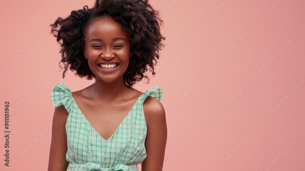 The cheerful woman The cheerful woman