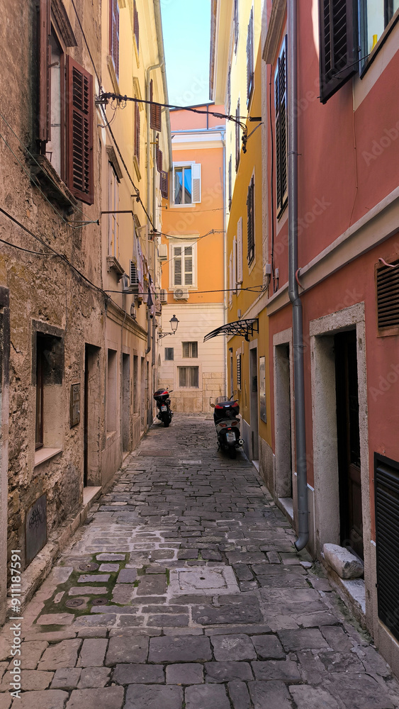 Obraz premium Piran, town in Istria, Slovenia, on sunny spring day