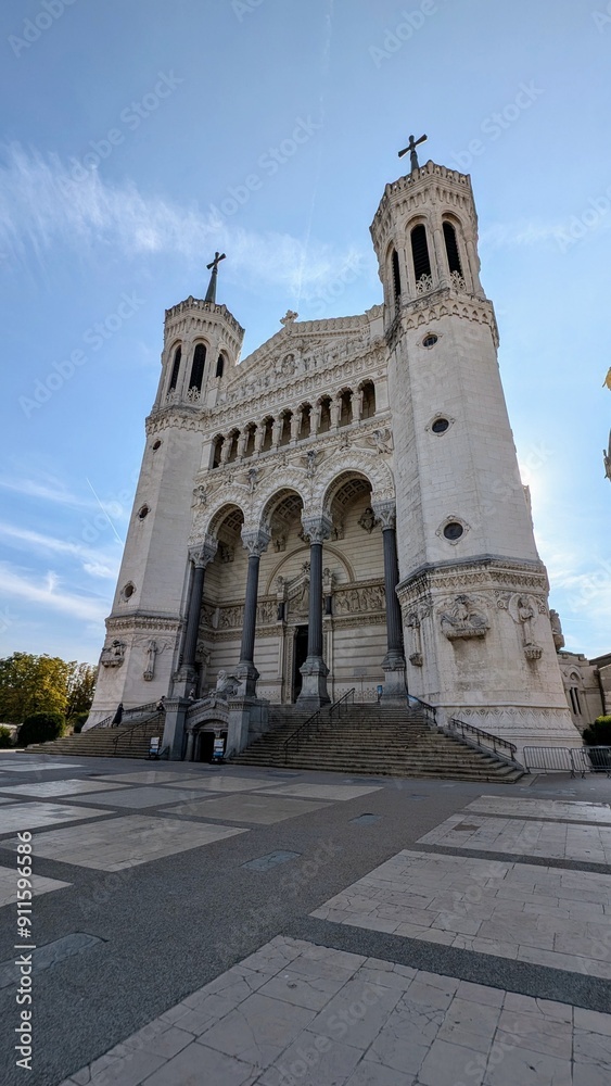 Fototapeta premium BASILIQUE NOTRE-DAME-DE-FOURVIERE - LYON (Rhône)