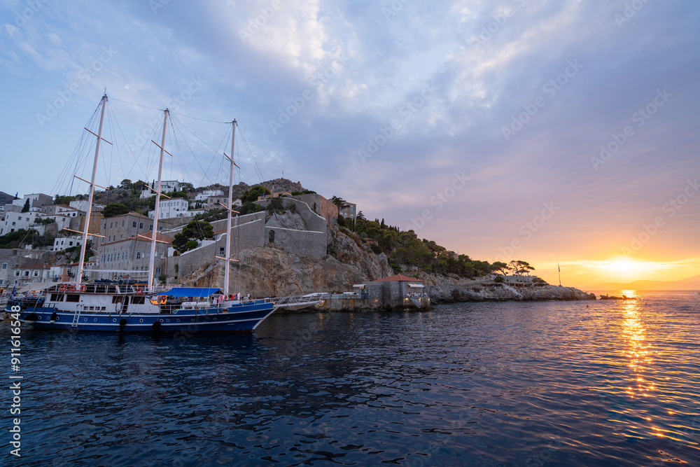 Fototapeta premium Sunset over hydra in greece