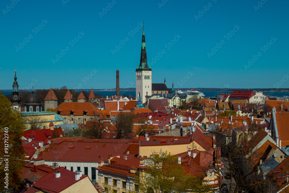 Obraz premium The streets and viewpoints of Tallinn, Estonia