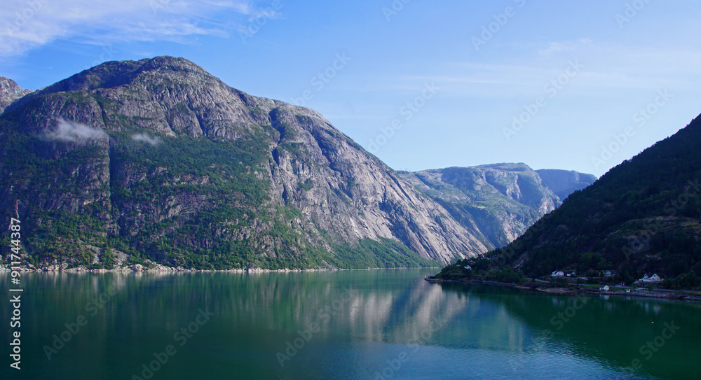 Hardangerfjord Hardangerfjord