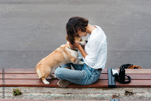 Friendship between a person and a pet