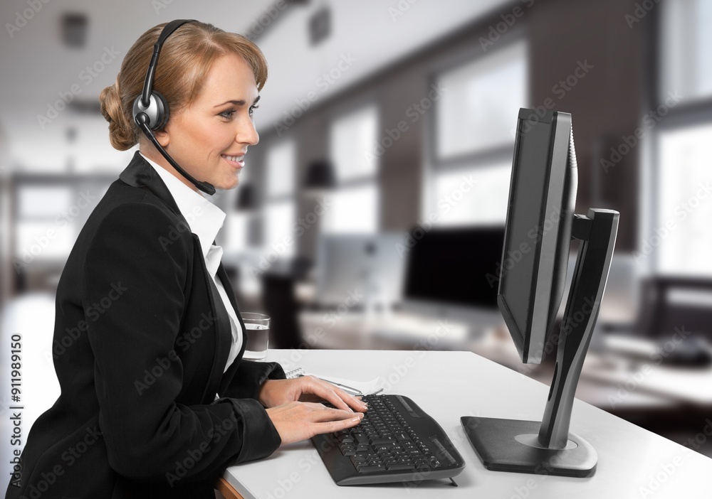 Smart call center agent work for customer service