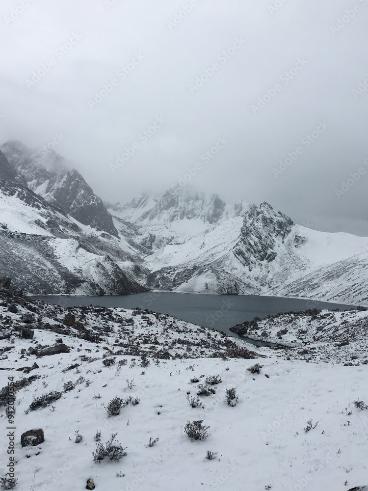 Obraz premium snowy mountain landscape