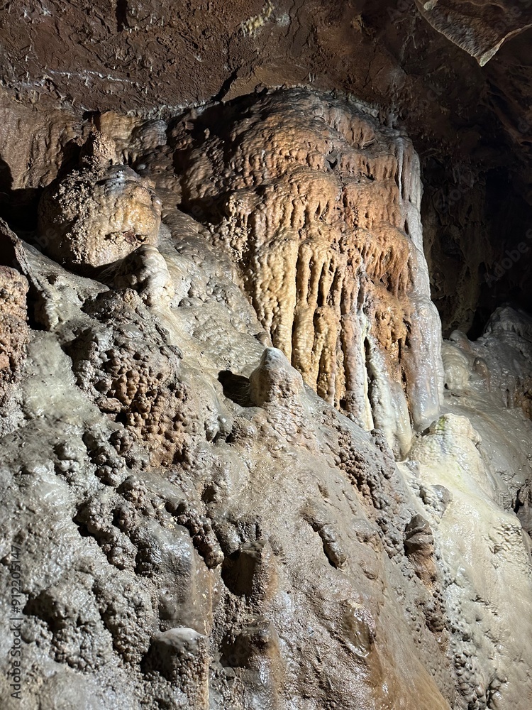Intérieur de la grotte de Presque