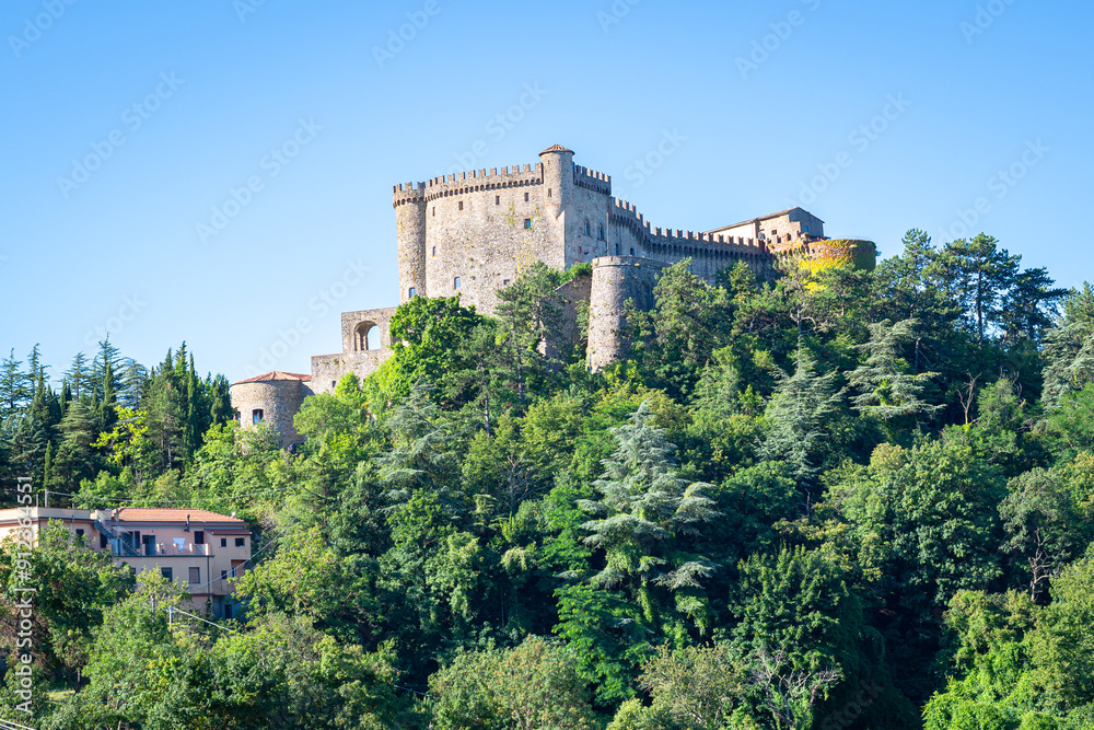 Obraz premium Medieval castle ¨Malaspina di Fosdinovo¨ on a hill in northern Tuscany, Italy