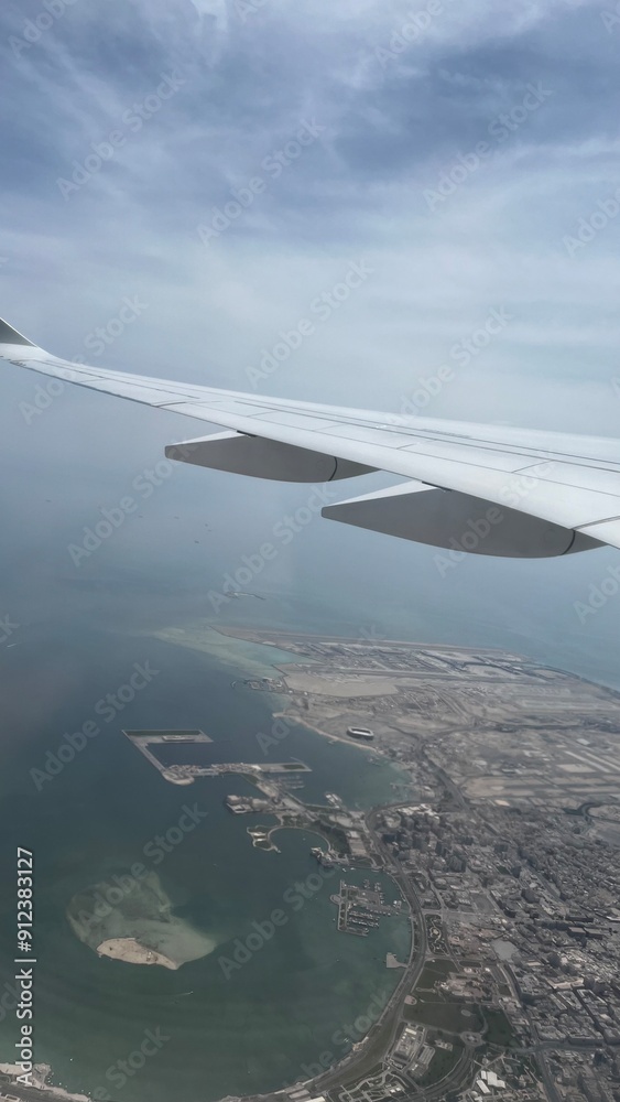 Fototapeta premium a window side seat in a airplane Skyview