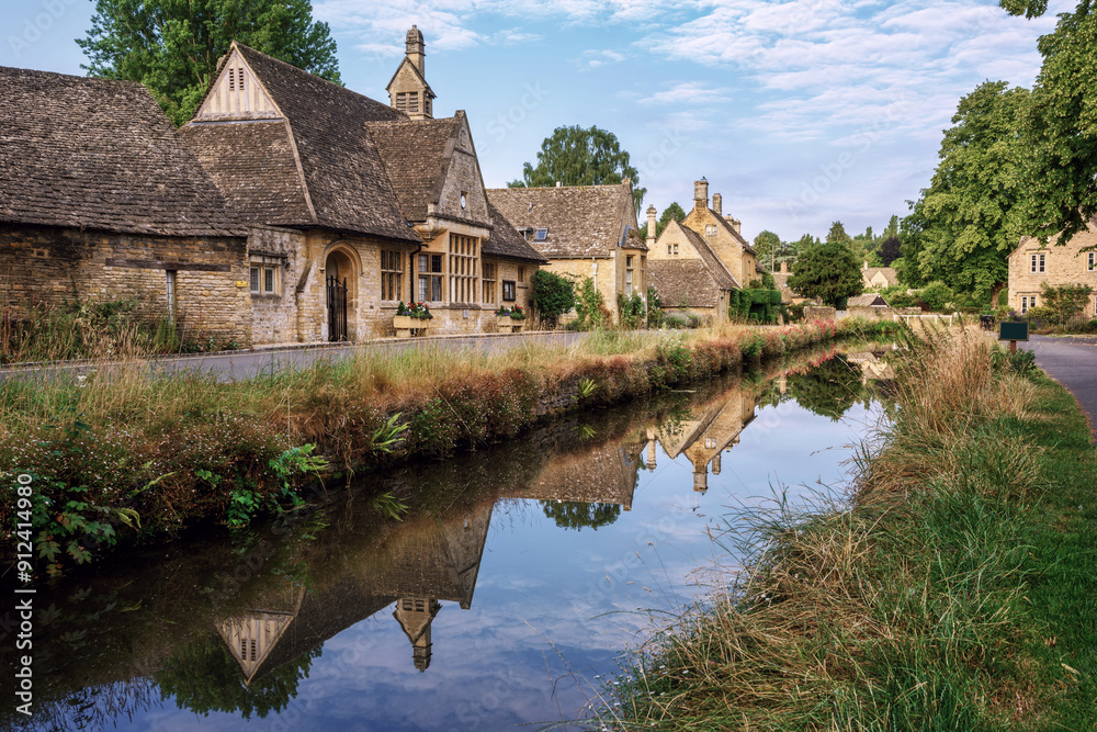 Lower Slaughter village in Cotswolds, England