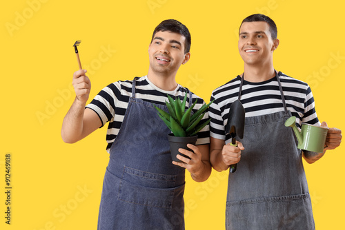Male florists with aloe and...