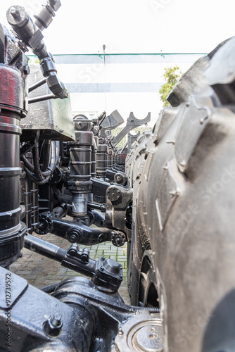 parts for multi-axle high-traffic vehicles. chassis, frame, suspension.