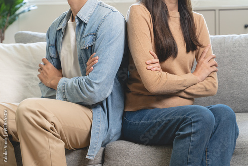 Bild auf Leinwand Breakup and depressed, asian young quarrel couple love fight relationship in trouble