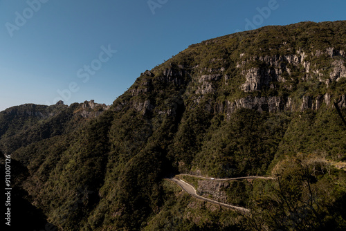 Montanhas e estrada da Serra do Rio do Rastro, Santa Catarina, Brasil photo