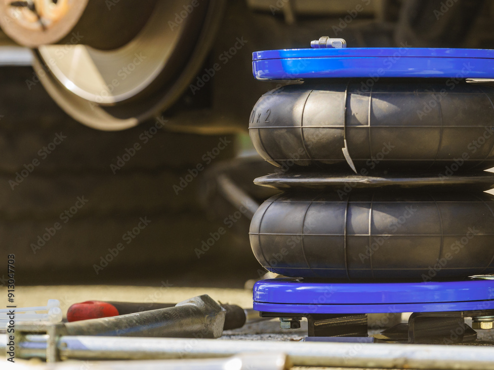 Car in service. Installing air ride suspension. Car in service. Installing air ride suspension.