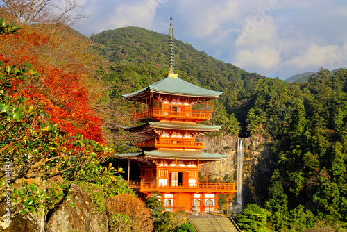 Konstfotografi 那智の滝・三重の塔・秋（和歌山県・那智勝浦町）