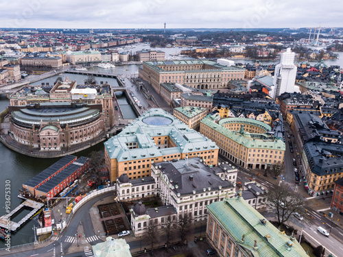 Obraz na płótnie Stockholm, Sweden: Aerial view of the Stockholm Gamla Stan historic district with various landmarks such as the Royal palace and the governement house in, Sweden capital city in winter. w salonie