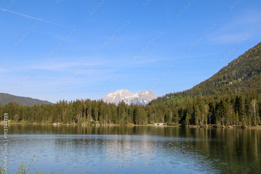 Fototapeta premium lake in the mountains