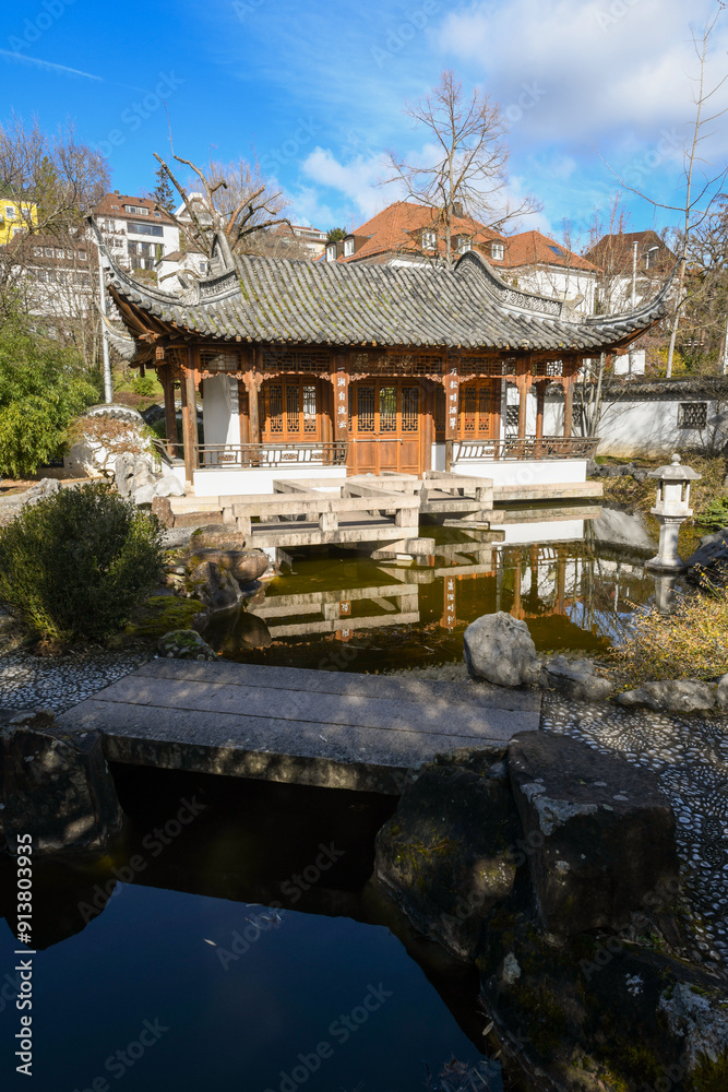 Fototapeta premium Chinese Garden Stuttgart (Chinesischer Garten Stuttgart)