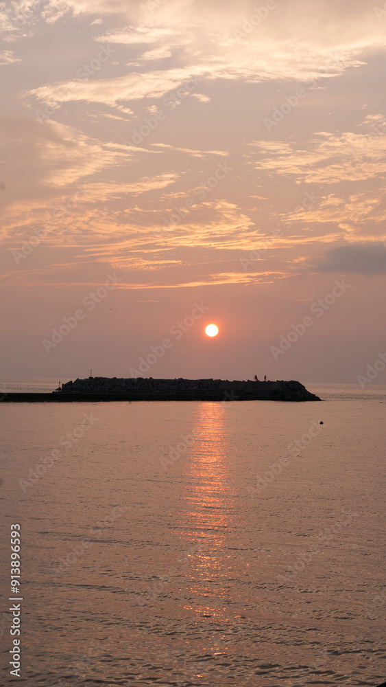 朝日登る海 朝日登る海
