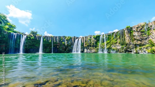 夏の原尻の滝　タイムラプス　大分県豊後大野市　Harajiri Falls in summer. time lapse. Oita Pref, Bungoono City.	