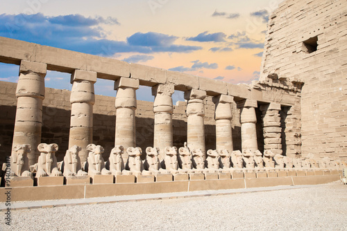 Obraz na płótnie Beautiful view of ram sculptures in ancient Karnak Temple in Luxor, Egypt w salonie