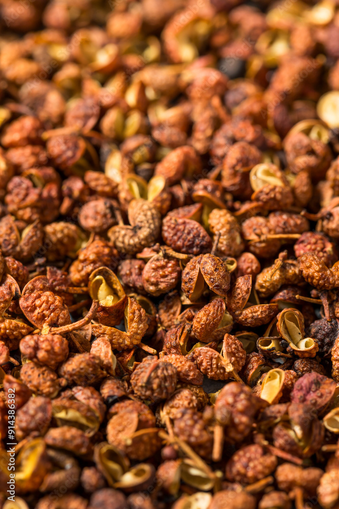 Dry Organic Szechuan Peppercorns Dry Organic Szechuan Peppercorns