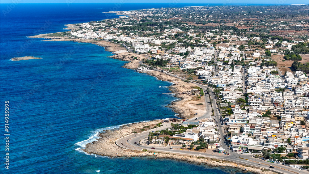 Torre San Giovanni is renowned for its long white beaches of incredible beauty and quality combined with a particularly light blue and transparent sea with shallow waters for very long stretches Torre San Giovanni is renowned for its long white beaches of incredible beauty and quality combined with a particularly light blue and transparent sea with shallow waters for very long stretches