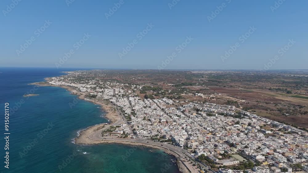 Torre San Giovanni is renowned for its long white beaches of incredible beauty and quality combined with a particularly light blue and transparent sea with shallow waters for very long stretches Torre San Giovanni is renowned for its long white beaches of incredible beauty and quality combined with a particularly light blue and transparent sea with shallow waters for very long stretches