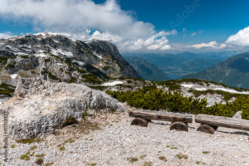 Bergpanorama vom Dachstein Krippenstein am Hallstätter See, Obertraun im Sommer Salzkammergut photo