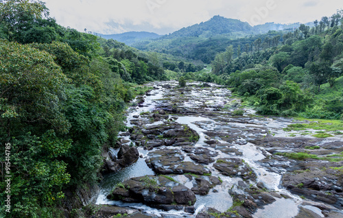 Solaiyur Dam, nestled in Tamil Nadu's verdant landscapes, is a serene reservoir known for its scenic beauty. Surrounded by lush hills, it provides water for irrigation and supports local biodiversity.