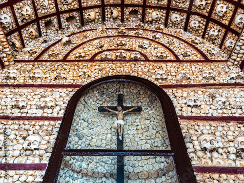 Obraz na płótnie Portuguese chapel Capela Dos Ossos, Bones chapel next to Igreja do Carmo in Faro at Algarve in Portugal w salonie