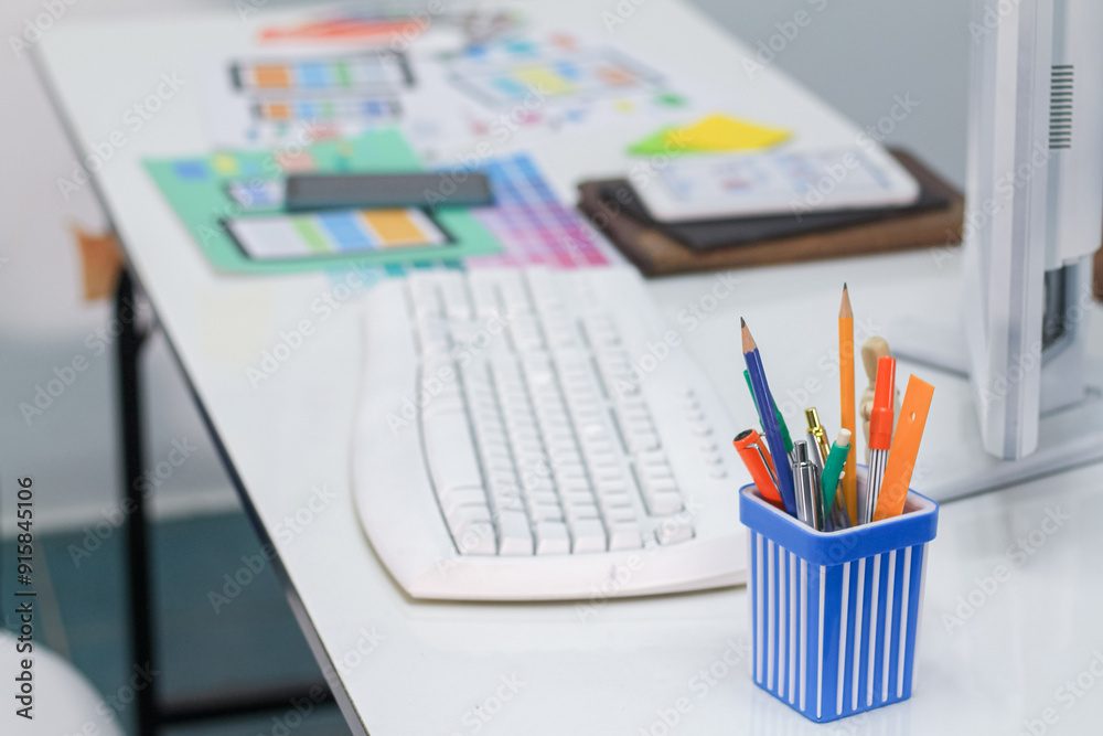 Smooth Focus, group of web designers are working together to develop mobile responsive website with UI UX Front End Designer Previewing. website designers in form of mobile applications with UI UX