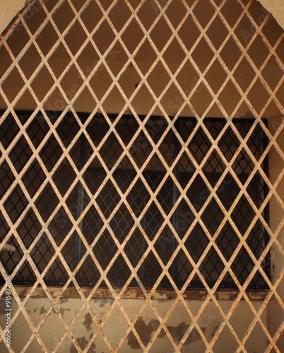 Wallpaper Mural old metal grid pattern Torontodigital.ca