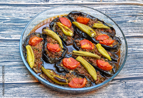 Obraz na płótnie Traditional delicious Turkish food; Meat and Eggplant dish, (Turkish name; Karniyarik) w salonie
