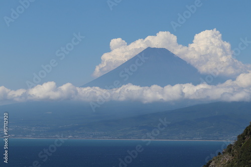 富士山と海