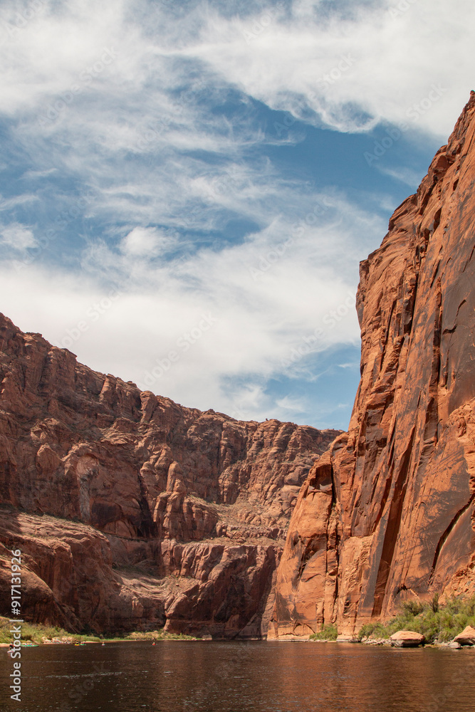 Fototapeta premium Scenic Landscape of Glen Canyon on the Colorado River in Arizona