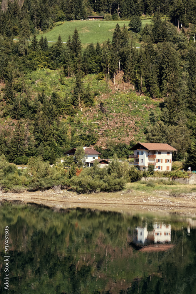 Obraz premium Lake Zoccolo in Val d'Ultimo in South Tyrol.