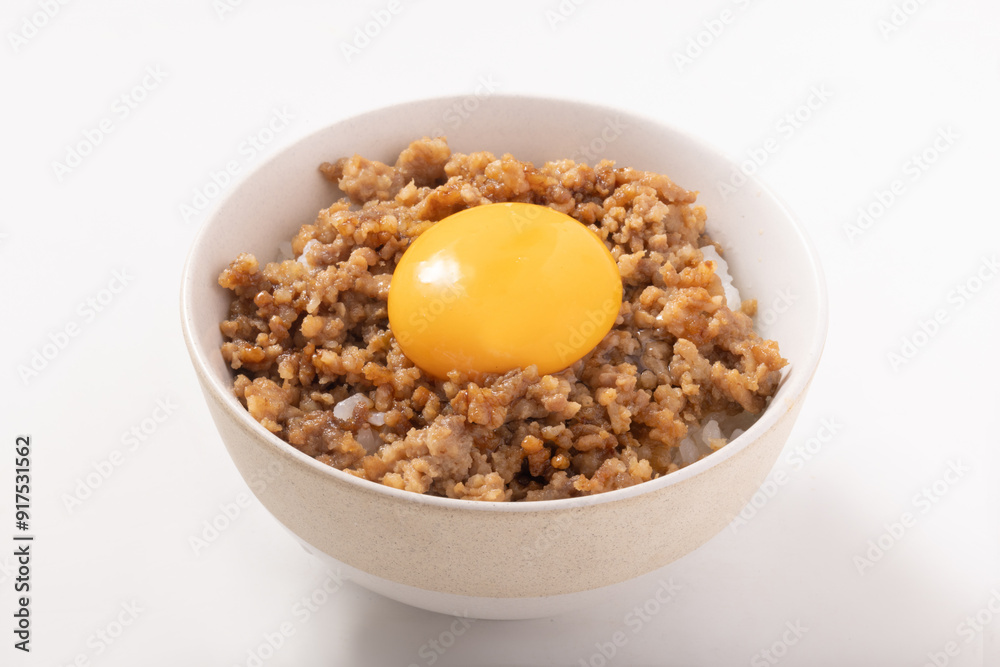 豚そぼろご飯 卵黄のせ 豚そぼろご飯 卵黄のせ