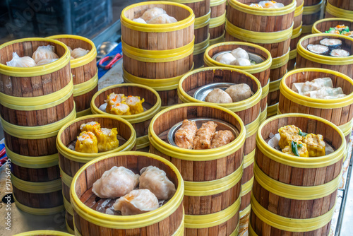 Φωτογραφία Steamer baskets containing dim sum, popular in south-eastern Asia, at a restaurant in George Town, Penang, Malaysia