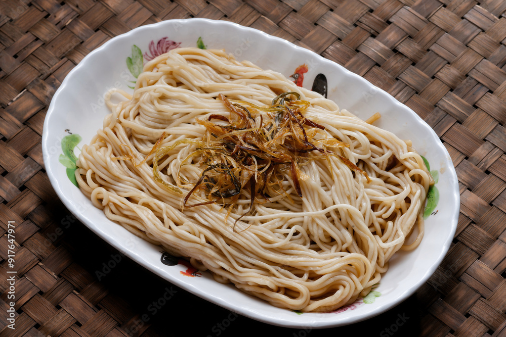 traditional fragrant chinese scallion oil noodle comfort food