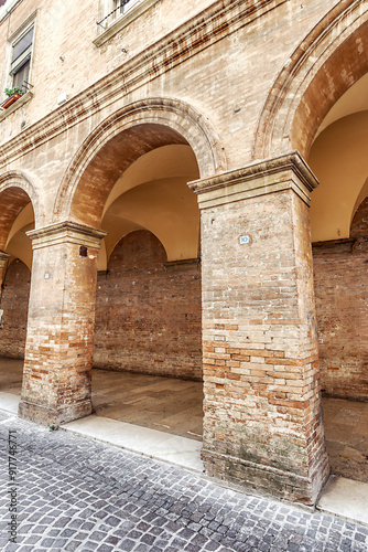 Fotografie The medieval of Loretto in the Marche region, Italy, with captivating colonnades