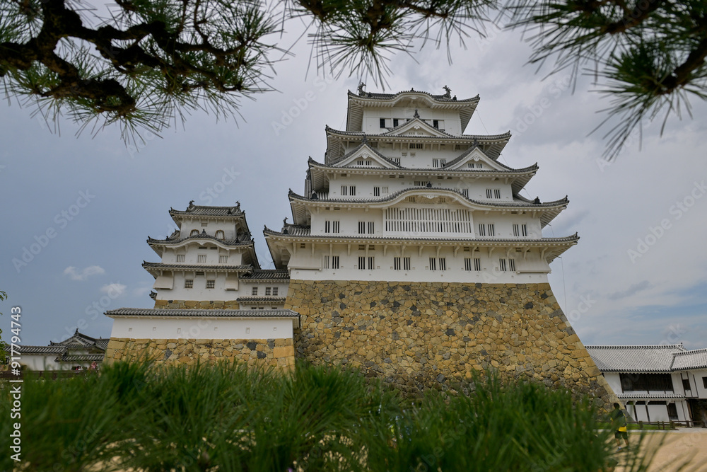 Obraz premium Himeji Castle is the largest and most visited castle in Japan