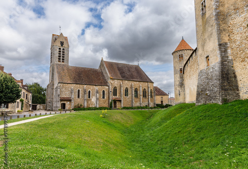 Blandy les Tours, church of St. Maurycy