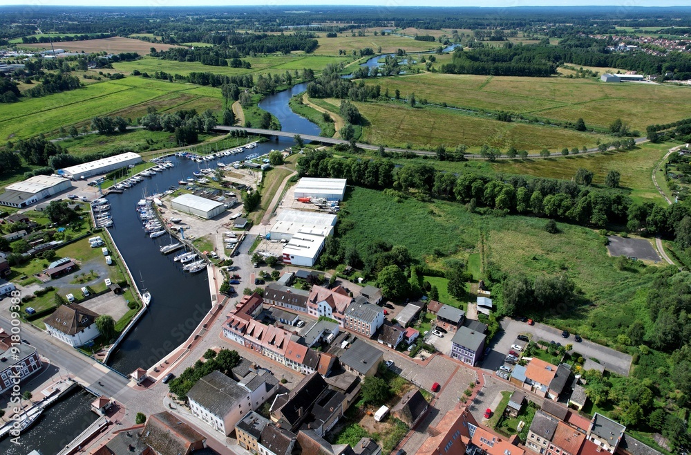 Fototapeta premium Seebad Ueckermünde, Ueckerstra0e und Werftengelände 2024 