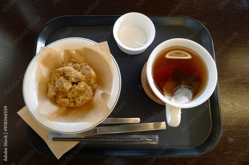 earl grey tea and scone earl grey tea and scone