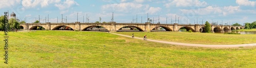 Panorama des Elbtals mit Marienbrücke in Dresden photo