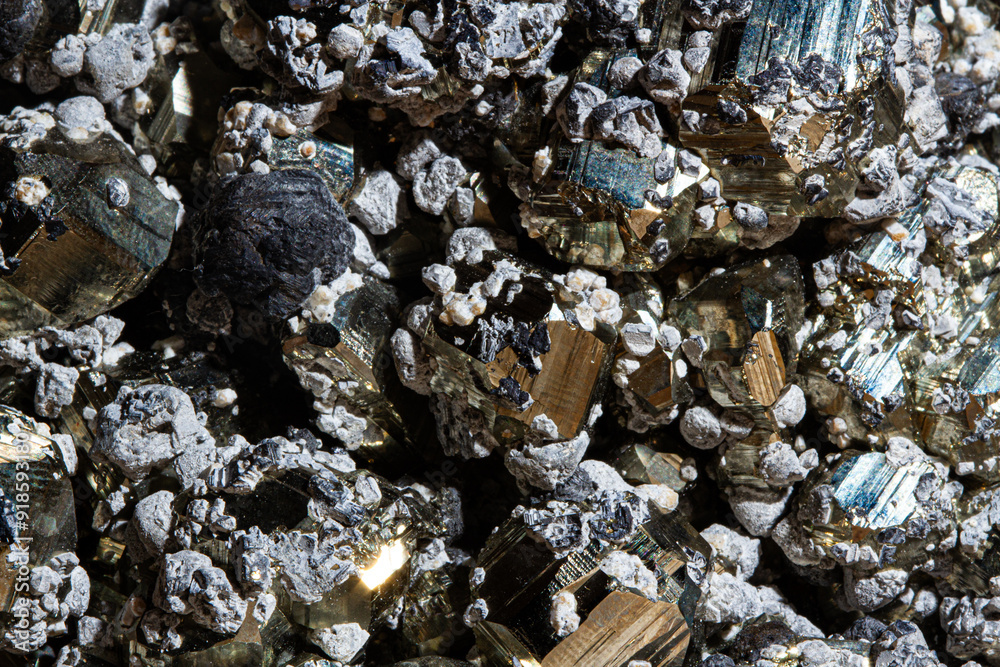 Obraz premium Natural Mineral Pyrite from Peru Texture Macro